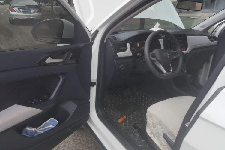 Used Volkswagen Tharu 2025 New Sharp 1.5L Sharp Edition Driver Seat