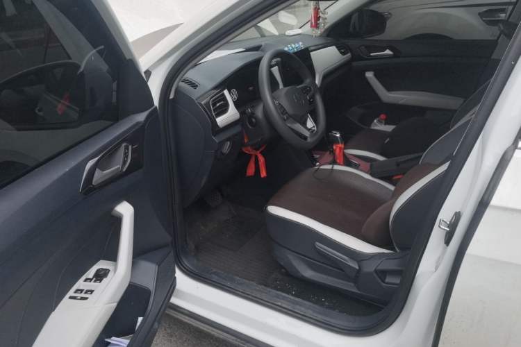 Used Volkswagen Tharu 2025 New Sharp 1.5L Ambitious Edition Driver Seat
