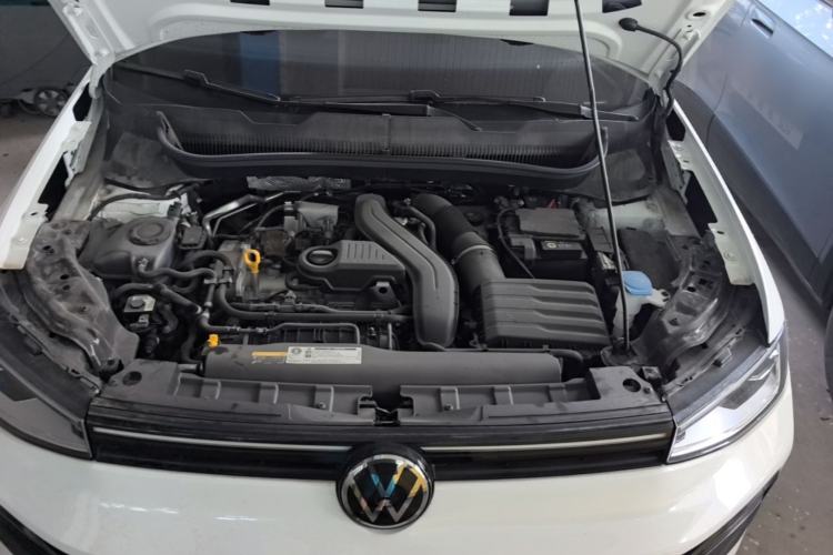 Used Volkswagen Tharu 2025 NewRui 300TSI Prestige Edition Engine Bay
