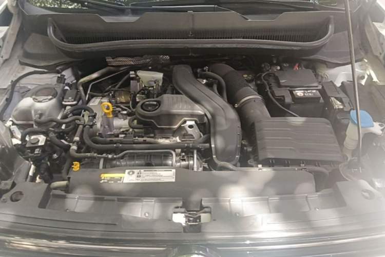 Used Volkswagen Tharu 2025 NewRui 300TSI Prestige Edition Engine Bay