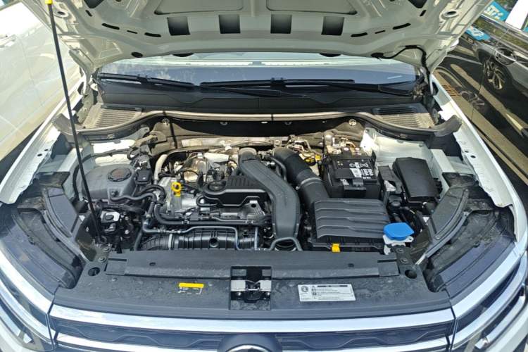 Used Volkswagen Tharu 2025 300TSI Two-Wheel-Drive Moonlight Edition Engine Bay