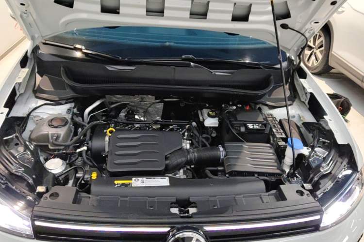 Used Volkswagen Tharu 2025 New Sharp 1.5L Ambitious Edition Engine Bay