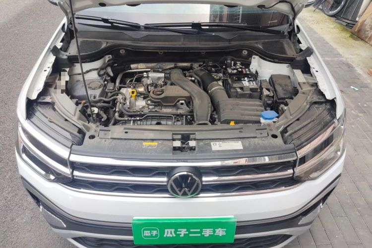 Used Volkswagen Tharu 2025 300TSI Two-Wheel-Drive Moonlight Edition Engine Bay
