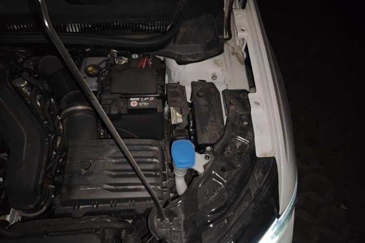 Used Volkswagen Tharu 2025 NewRui 300TSI Prestige Edition Engine Bay Left