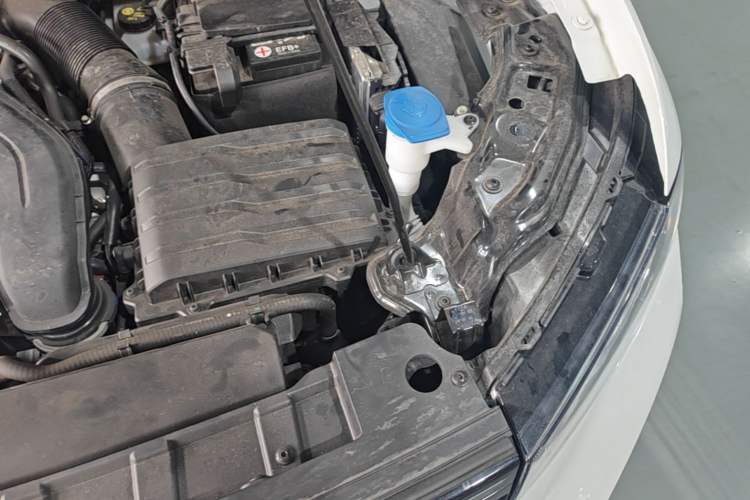 Used Volkswagen Tharu 2025 NewRui 300TSI Prestige Edition Engine Bay Left