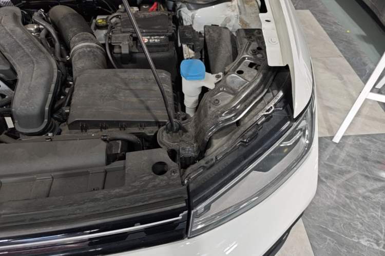 Used Volkswagen Tharu 2025 NewRui 300TSI Prestige Edition Engine Bay Left