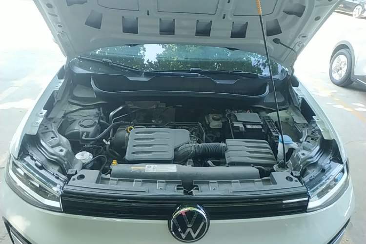 Used Volkswagen Tharu 2025 New Sharp 1.5L Sharp Edition Engine Bay