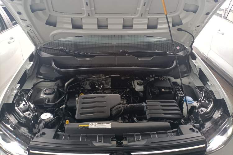 Used Volkswagen Tharu 2025 New Sharp 1.5L Ambitious Edition Engine Bay