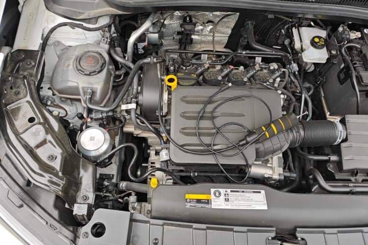 Used Volkswagen Tharu 2025 New Sharp 1.5L Ambitious Edition Engine Bay Right