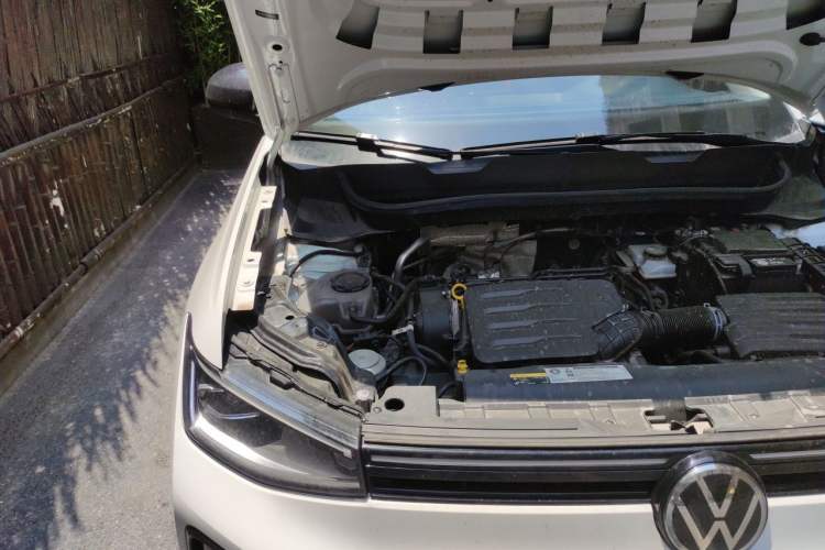 Used Volkswagen Tharu 2025 New Sharp 1.5L Ambitious Edition Engine Bay Right
