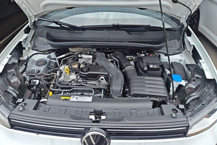 Used Volkswagen Tharu 2025 NewRui 300TSI Prestige Edition Engine Bay