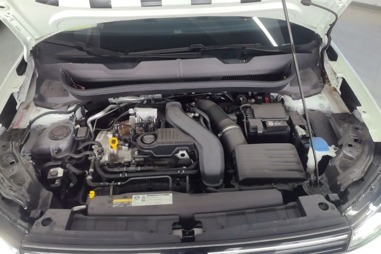 Used Volkswagen Tharu 2025 NewRui 300TSI Prestige Edition Engine Bay