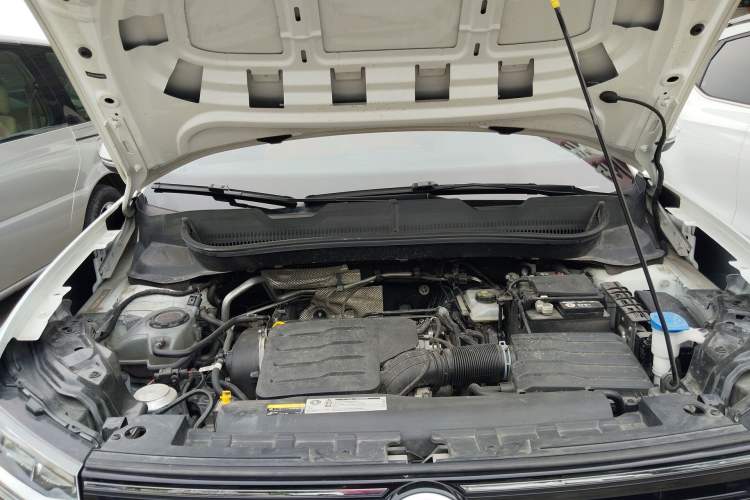 Used Volkswagen Tharu 2025 New Sharp 1.5L Sharp Edition Engine Bay