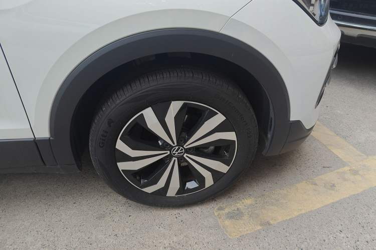 Used Volkswagen Tharu 2025 New Sharp 1.5L Ambitious Edition Exterior 4