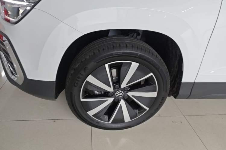Used Volkswagen Tharu 2025 300TSI Two-Wheel-Drive Moonlight Edition Exterior 4