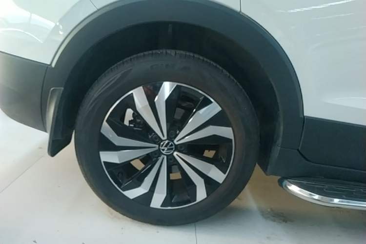 Used Volkswagen Tharu 2025 New Sharp 1.5L Ambitious Edition Exterior 5