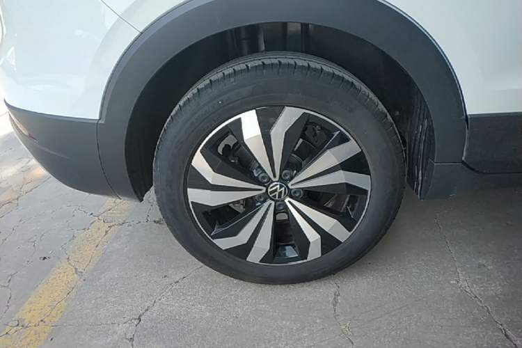Used Volkswagen Tharu 2025 New Sharp 1.5L Sharp Edition Exterior 5