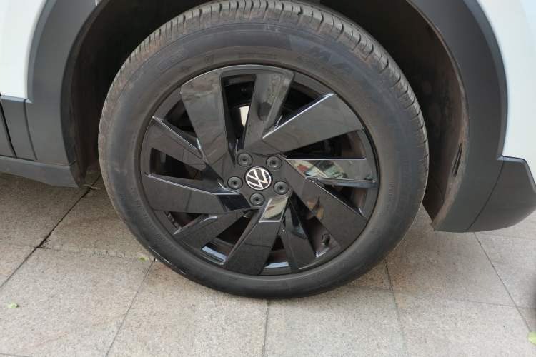 Used Volkswagen Tharu 2025 New Sharp 1.5L Ambitious Edition Exterior 7