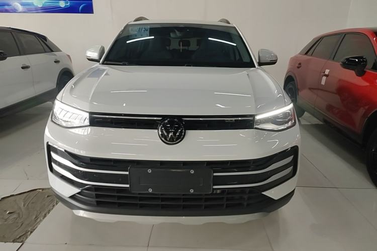 Used Volkswagen Tharu 2025 New Sharp 1.5L Ambitious Edition Front