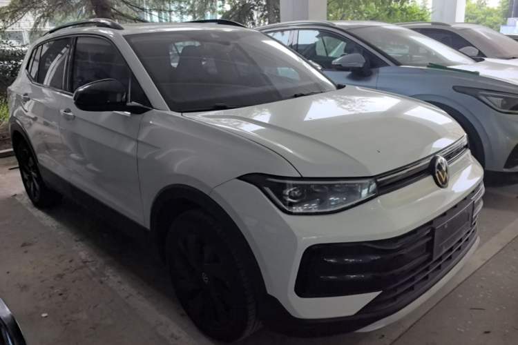 Used Volkswagen Tharu 2025 NewRui 300TSI Prestige Edition Front Right 45 Deg