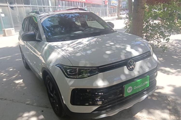 Used Volkswagen Tharu 2025 NewRui 300TSI Prestige Edition Front Right 45 Deg