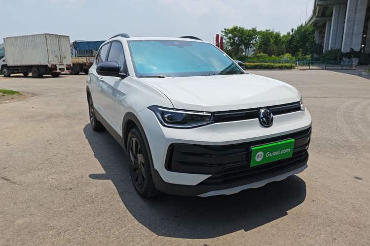 Used Volkswagen Tharu 2025 New Sharp 1.5L Ambitious Edition Front Right 45 Deg