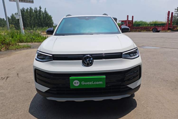 Used Volkswagen Tharu 2025 New Sharp 1.5L Ambitious Edition Front