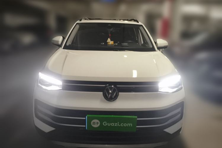 Used Volkswagen Tharu 2025 New Sharp 1.5L Ambitious Edition Front