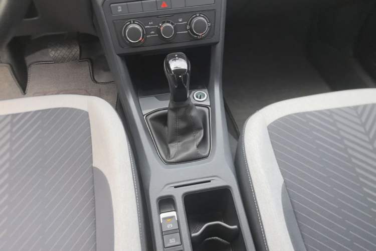 Used Volkswagen Tharu 2025 New Sharp 1.5L Sharp Edition Gear Lever