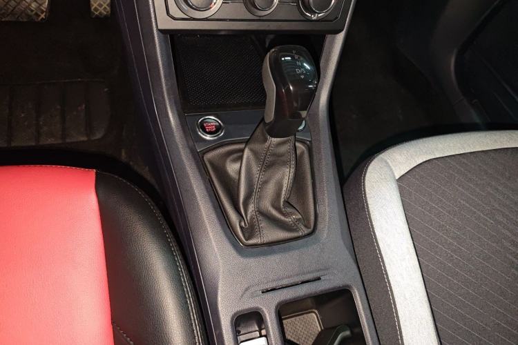 Used Volkswagen Tharu 2025 New Sharp 1.5L Sharp Edition Gear Lever
