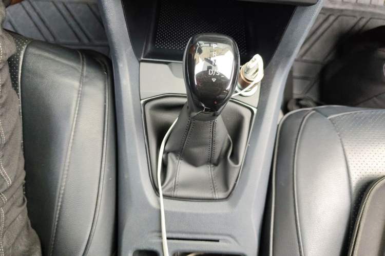 Used Volkswagen Tharu 2025 New Sharp 1.5L Sharp Edition Gear Lever
