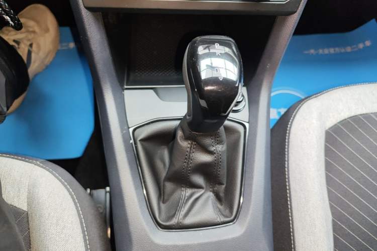 Used Volkswagen Tharu 2025 New Sharp 1.5L Sharp Edition Gear Lever