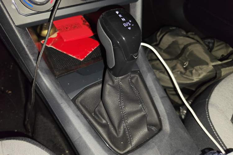 Used Volkswagen Tharu 2025 New Sharp 1.5L Sharp Edition Gear Lever