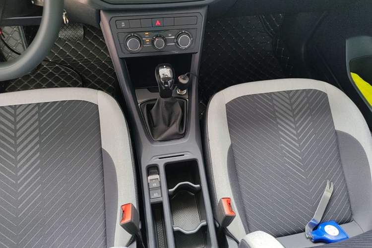Used Volkswagen Tharu 2025 New Sharp 1.5L Sharp Edition Gear Lever