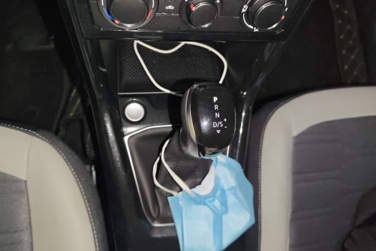 Used Volkswagen Tharu 2025 New Sharp 1.5L Ambitious Edition Gear Lever