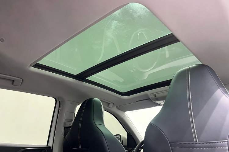 Used Volkswagen Tharu 2025 New Sharp 1.5L Ambitious Edition Headliner