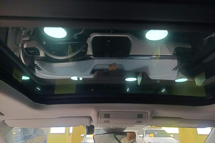 Used Volkswagen Tharu 2025 New Sharp 300TSI Ambitious Edition Headliner