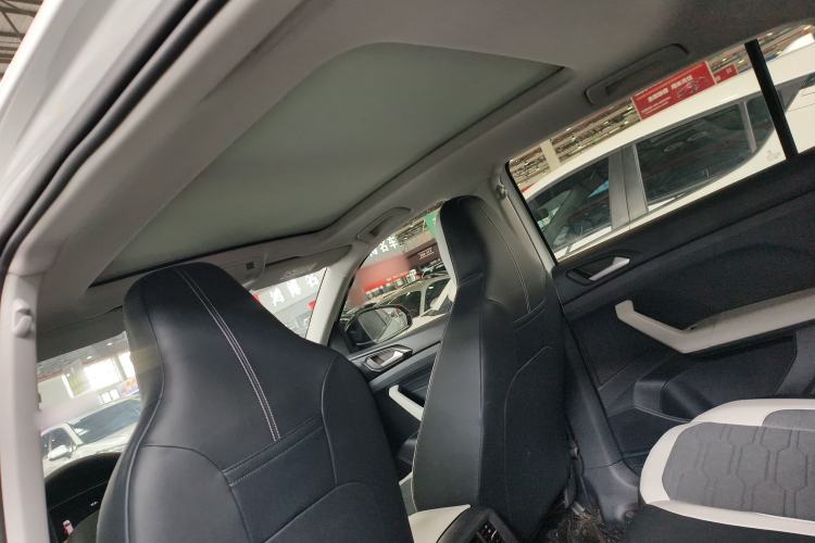 Used Volkswagen Tharu 2025 New Sharp 1.5L Ambitious Edition Headliner