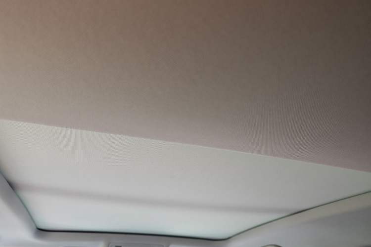 Used Volkswagen Tharu 2025 New Sharp 1.5L Ambitious Edition Headliner