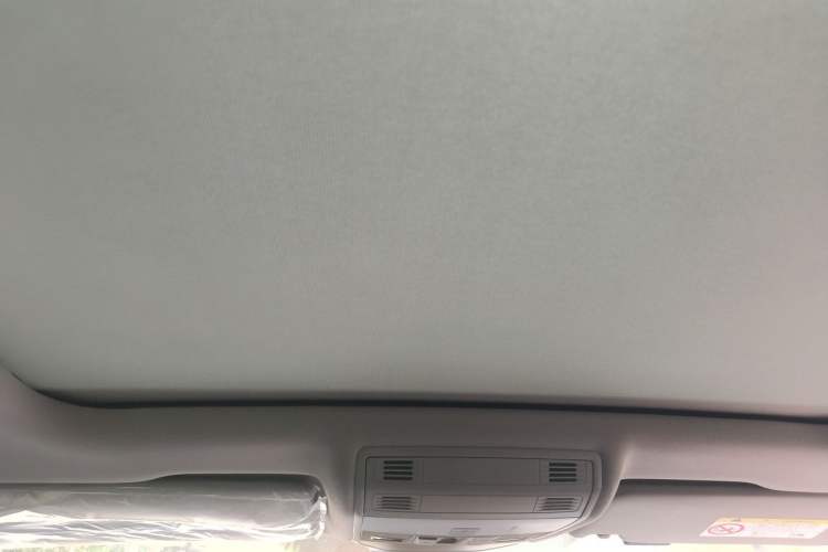 Used Volkswagen Tharu 2025 New Sharp 300TSI Ambitious Edition Headliner