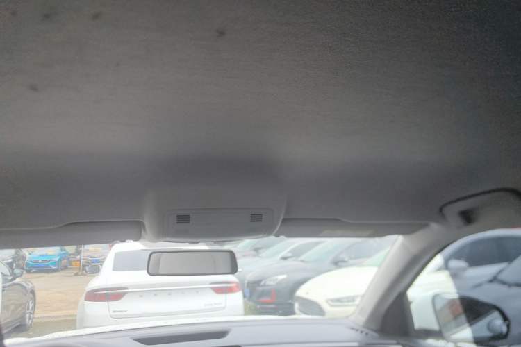 Used Volkswagen Tharu 2025 New Sharp 1.5L Sharp Edition Headliner