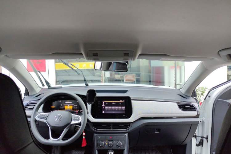 Used Volkswagen Tharu 2025 New Sharp 1.5L Sharp Edition Headliner
