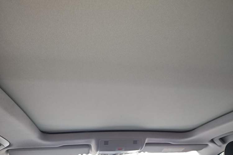 Used Volkswagen Tharu 2025 NewRui 300TSI Prestige Edition Headliner