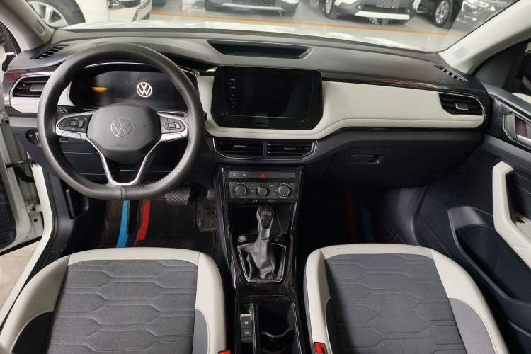 Used Volkswagen Tharu 2025 New Sharp 1.5L Ambitious Edition Interior 3