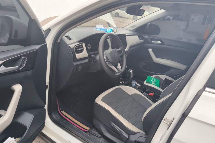 Used Volkswagen Tharu 2025 New Sharp 1.5L Ambitious Edition Interior 3