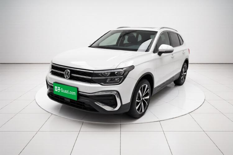 Volkswagen Tharu 2025 300TSI Two-Wheel-Drive Moonlight Edition