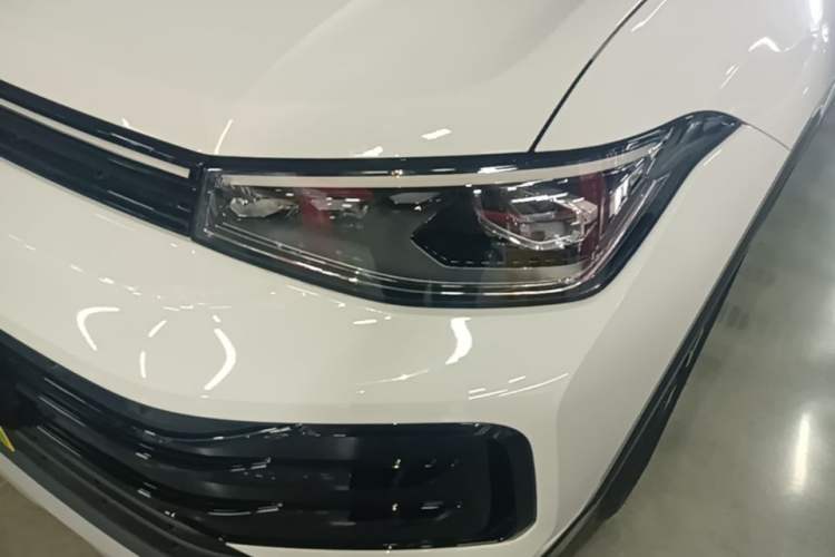 Used Volkswagen Tharu 2025 NewRui 300TSI Prestige Edition Left Front Headlight