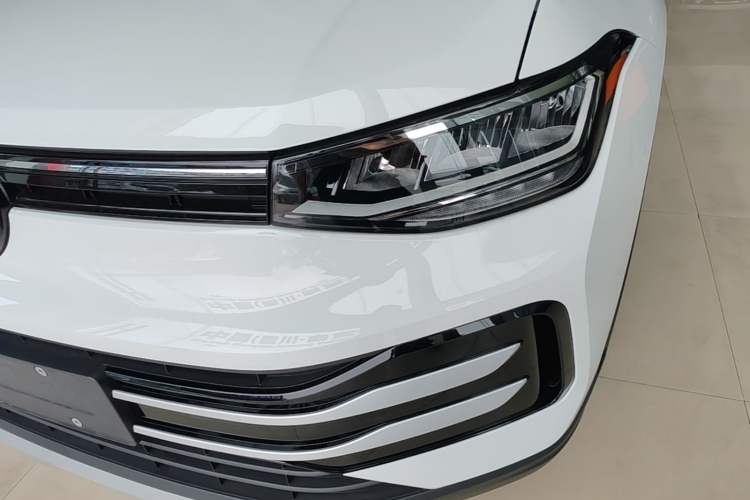 Used Volkswagen Tharu 2025 New Sharp 1.5L Sharp Edition Left Front Headlight