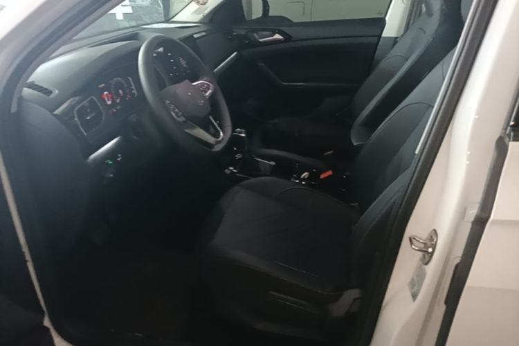 Used Volkswagen Tharu 2025 NewRui 300TSI Prestige Edition Left Front Seat