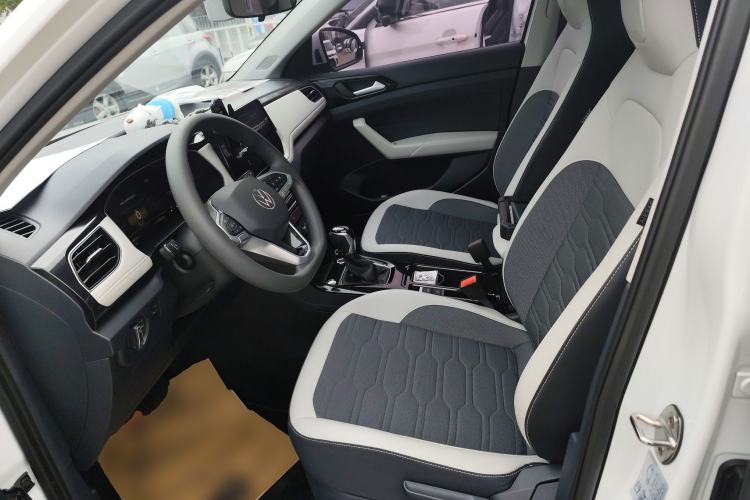 Used Volkswagen Tharu 2025 New Sharp 300TSI Ambitious Edition Left Front Seat